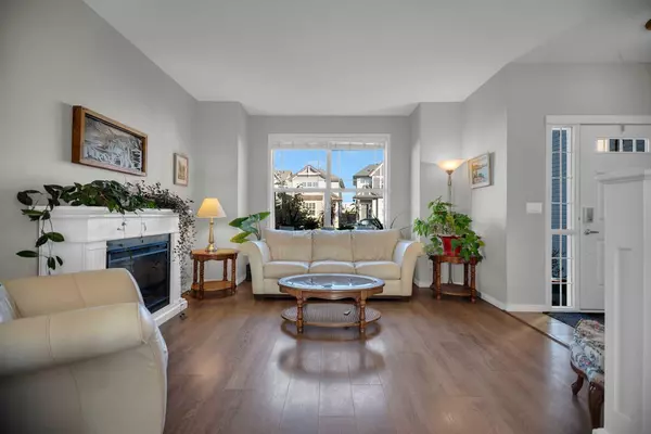 Calgary, AB T3M 0X8,61 Cranford PL SE