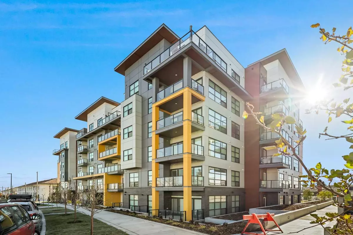 Calgary, AB T3E 0E6,370 Dieppe DR SW #313