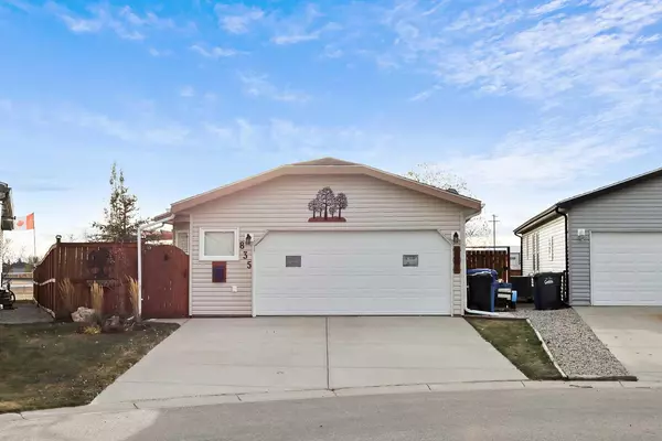 Carstairs, AB T0M 0N0,835 Beckner CRES
