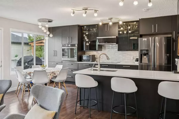 171 Everhollow WAY SW, Calgary, AB T2Y4R7