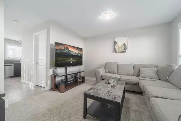 Lethbridge, AB T1J 4J9,221 Silkstone RD W #5