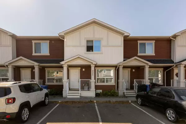 221 Silkstone RD W #5, Lethbridge, AB T1J 4J9