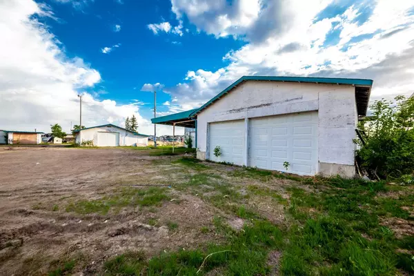 Lloydminster, SK S9V 2H1,4102 40 AVE
