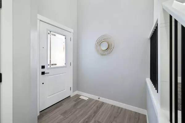 Strathmore, AB T1P0H5,628 Edgefield ST