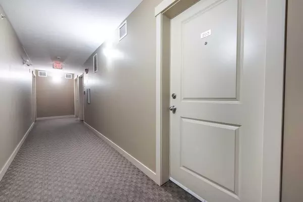 Calgary, AB T3J 0S2,5 Saddlestone WAY NE #203