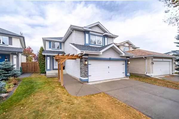 Calgary, AB T3A 5P4,17 Hidden Close NW