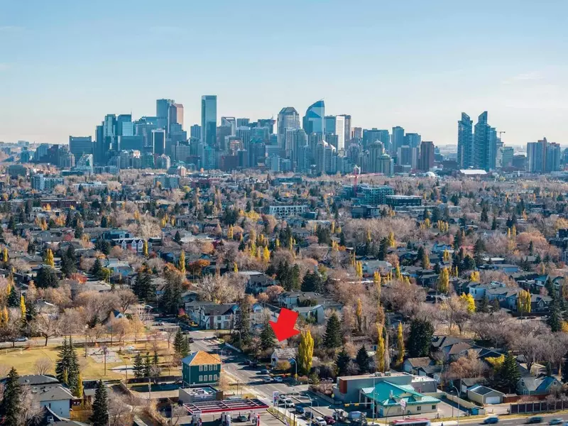 2409 5 AVE NW, Calgary, AB T2N0T1