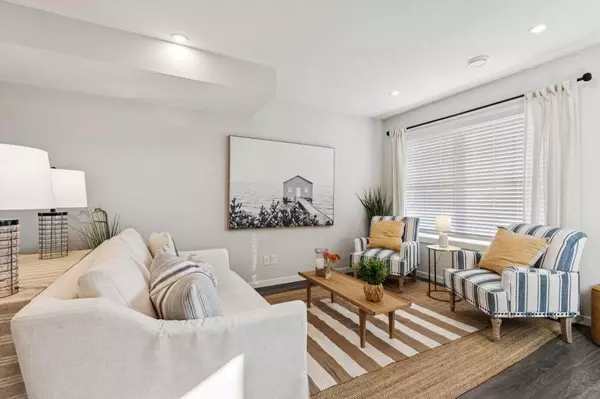 Calgary, AB T2X 4H7,63 Belmont Passage SW #111