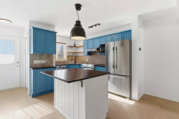 Airdrie, AB T4B3H5,140 Sagewood BLVD SW #1101