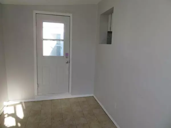 Innisfail, AB T4G 1S2,13 Westwood Court