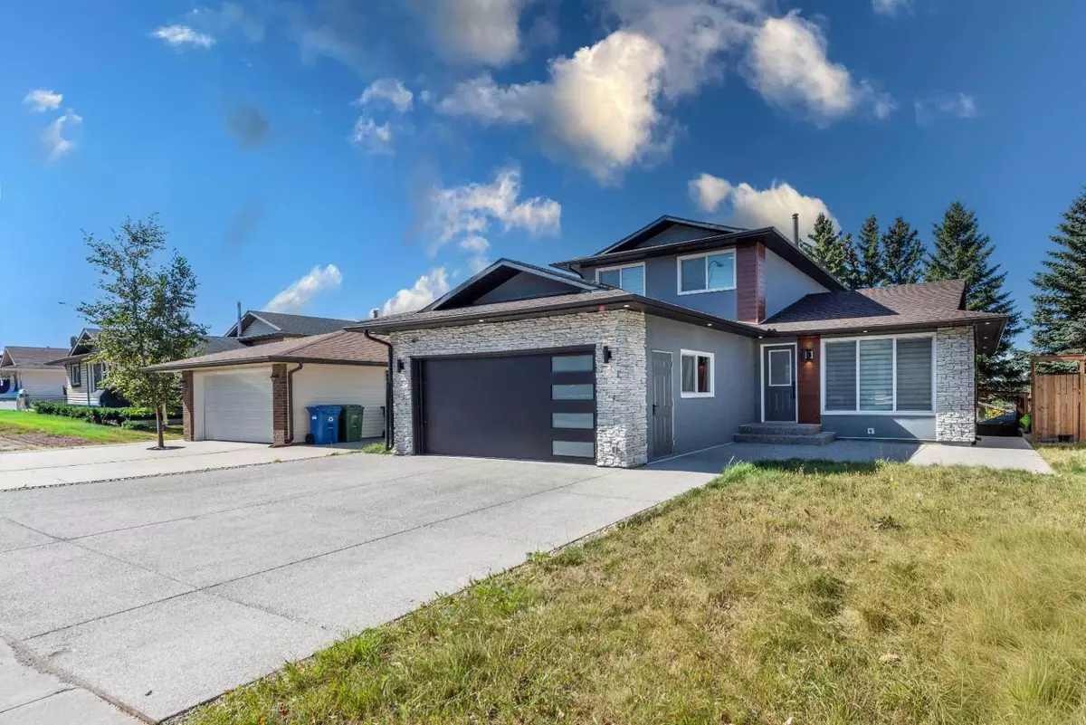 Calgary, AB T1Y 4X2,39 Whitlock Close NE