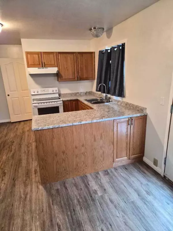 Beaverlodge, AB T0H 0C0,214 7 ST