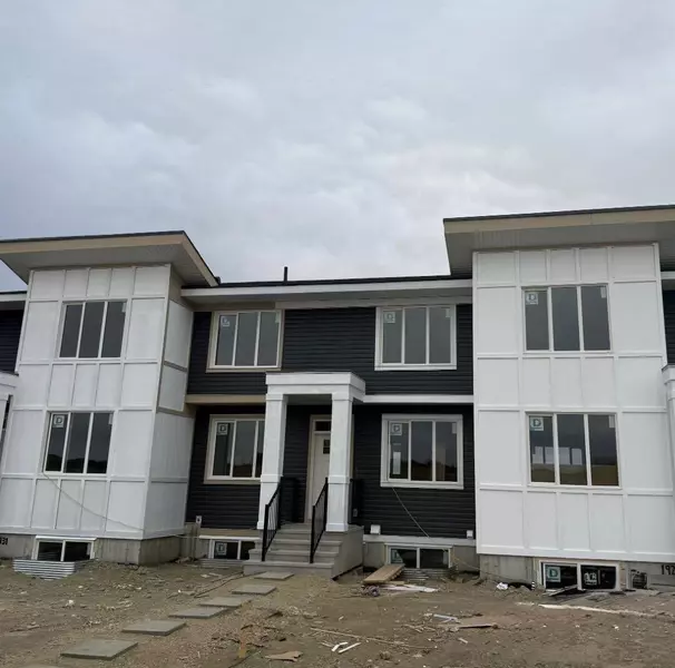 1929 McCaskill DR, Crossfield, AB T0M 0C1