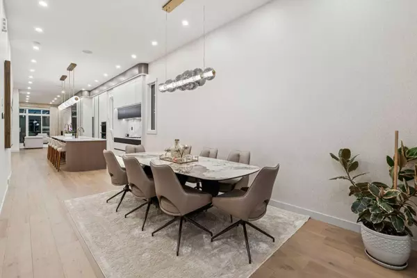 Calgary, AB T2G 0M8,1330 8 AVE SE