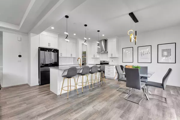 Airdrie, AB T4B 5H3,4168 Windsong BLVD SW