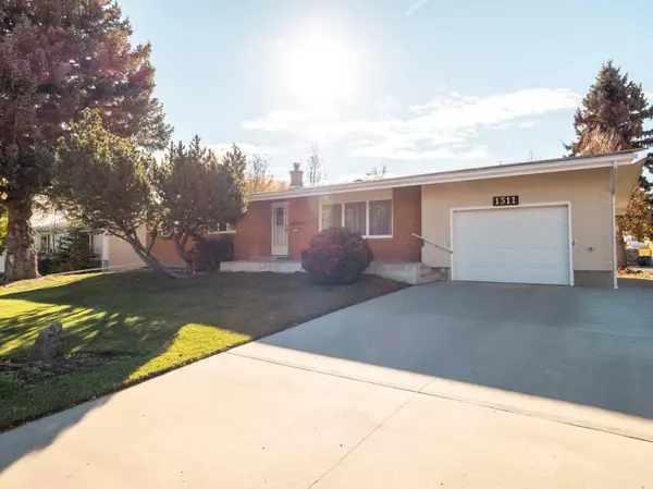 Coaldale, AB T1M 1E1,1311 23 AVE