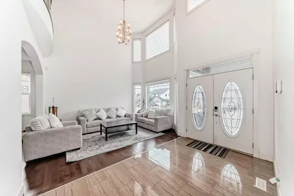 Chestermere, AB T1X 0N3,388 Kinniburgh BLVD