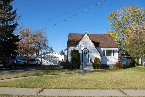 Raymond, AB T0K 2S0,246 N 100 E