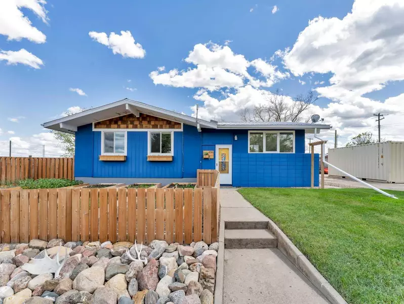 436 3 ST W, Empress, AB T0J 1E0