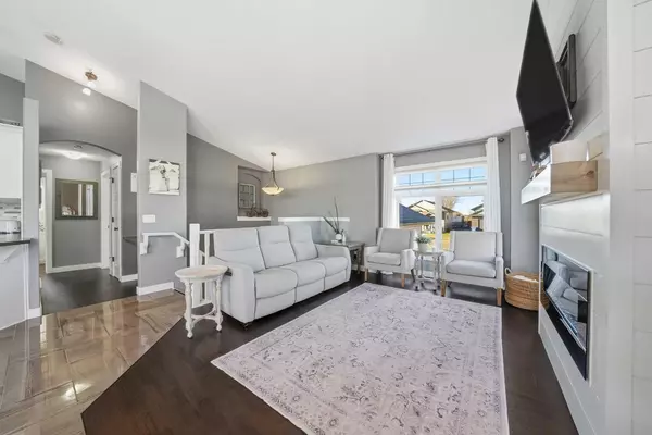 Penhold, AB T0M 1R0,199 Robinson AVE