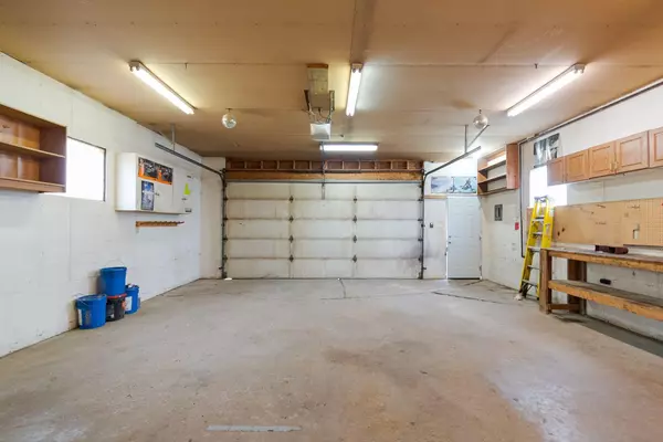 Fort Mcmurray, AB T9H 3T2,114 Highfield ST