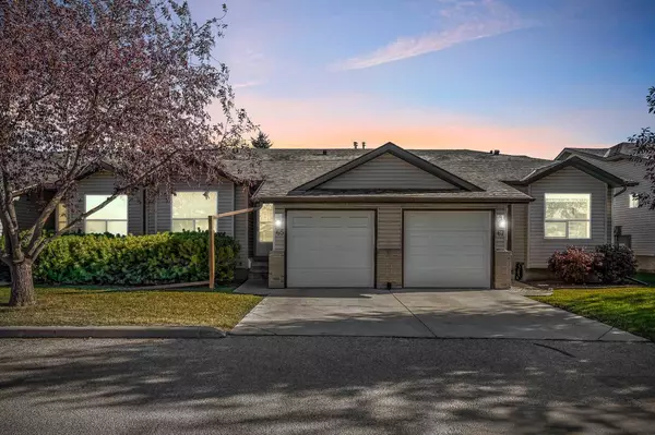 65 Tararidge CIR NE, Calgary, AB T3J 3W4