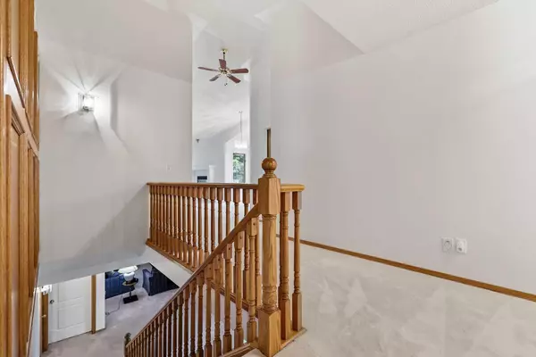 Calgary, AB T2V 5C1,3 Pump Hill LNDG SW