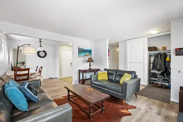 Calgary, AB T2H 1E9,144 Flavelle RD SE