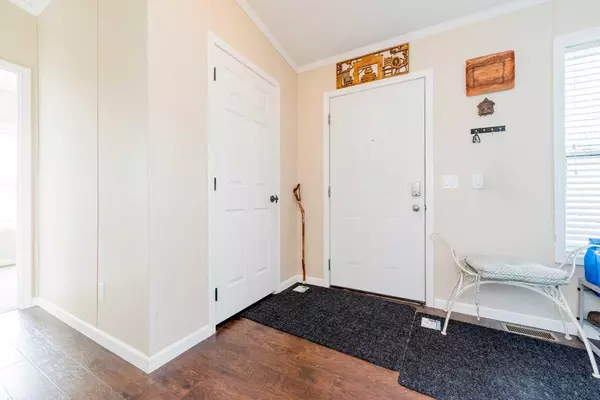 Grande Prairie, AB T8X 1P5,10615 88 ST #319