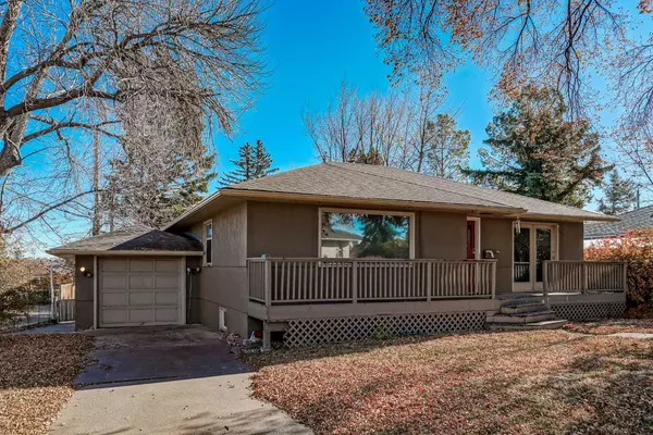 1468 Renfrew DR NE, Calgary, AB T2E 5J5