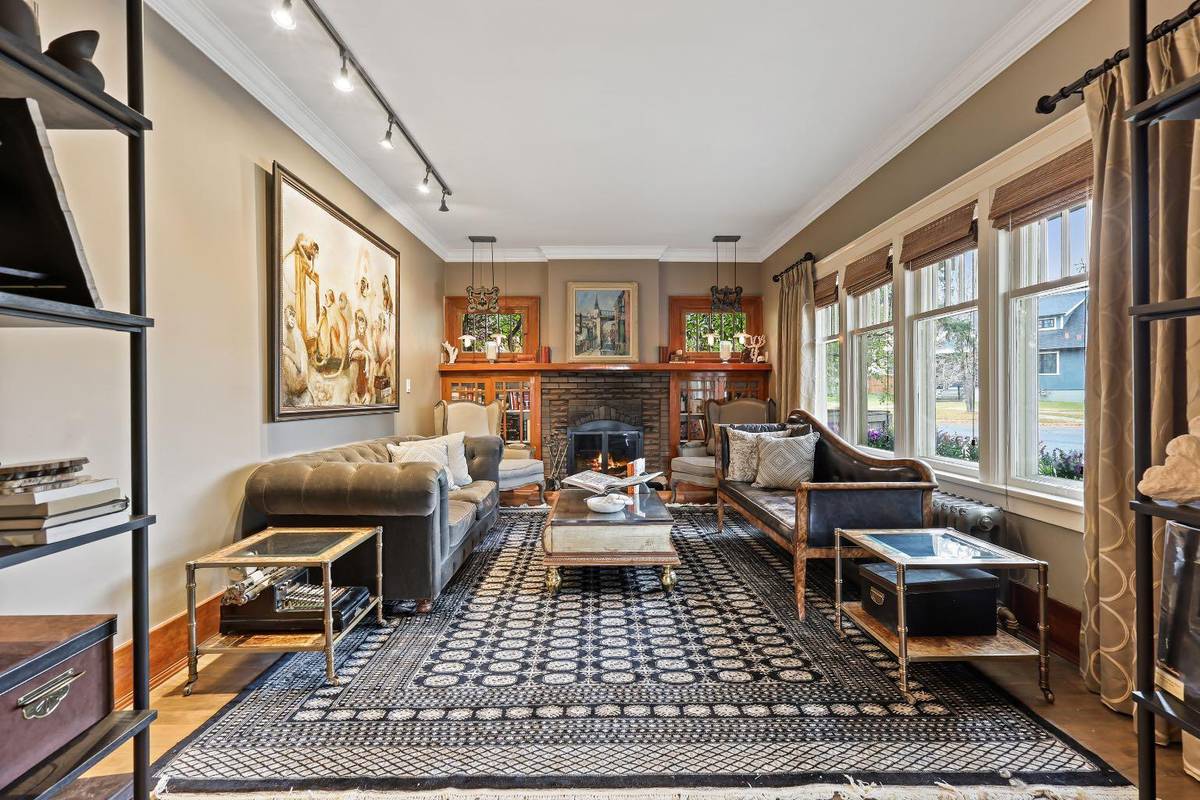 Calgary, AB T3C 2K8,1314 Shelbourne ST SW