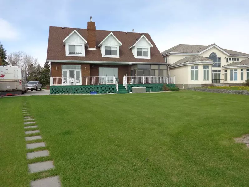 3 Rustic RD, Norglenwold, AB T4S 1S5