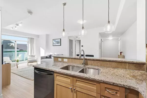 Calgary, AB T2R1S2,836 15 AVE SW #602