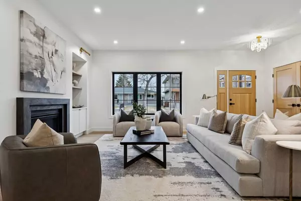 Calgary, AB T2K0A8,1013 31 AVE NW