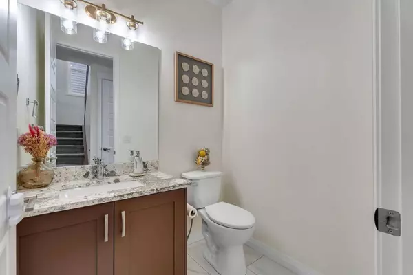 Strathmore, AB T0J 1Y0,838 Edgefield ST
