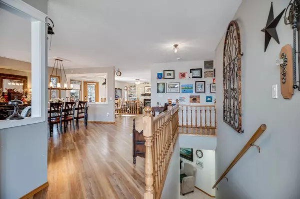 High River, AB T1V 1L1,607 9 ST SE