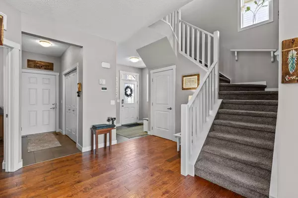 Cochrane, AB T4C 0L3,89 Heritage HL