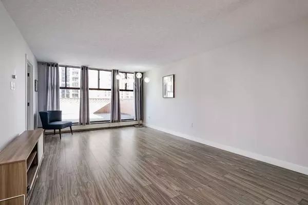 Calgary, AB T2P3T9,1100 8 AVE SW #507