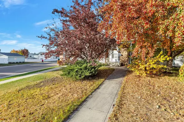 Red Deer, AB T4P 2E1,83 Elwell Close