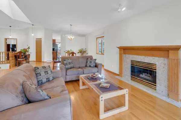 Calgary, AB T3H 3B5,50 Christie GDNS SW