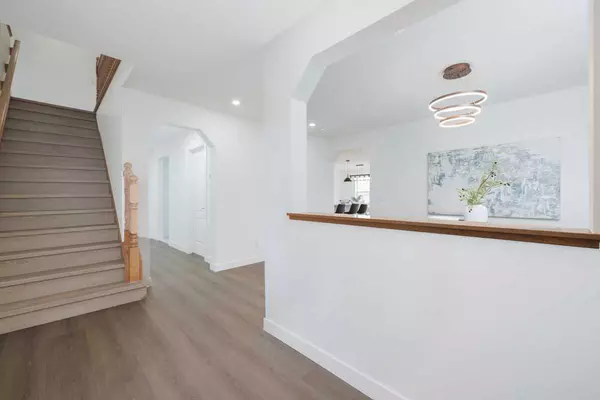 Airdrie, AB T4B 0B9,208 Coopers HL SW