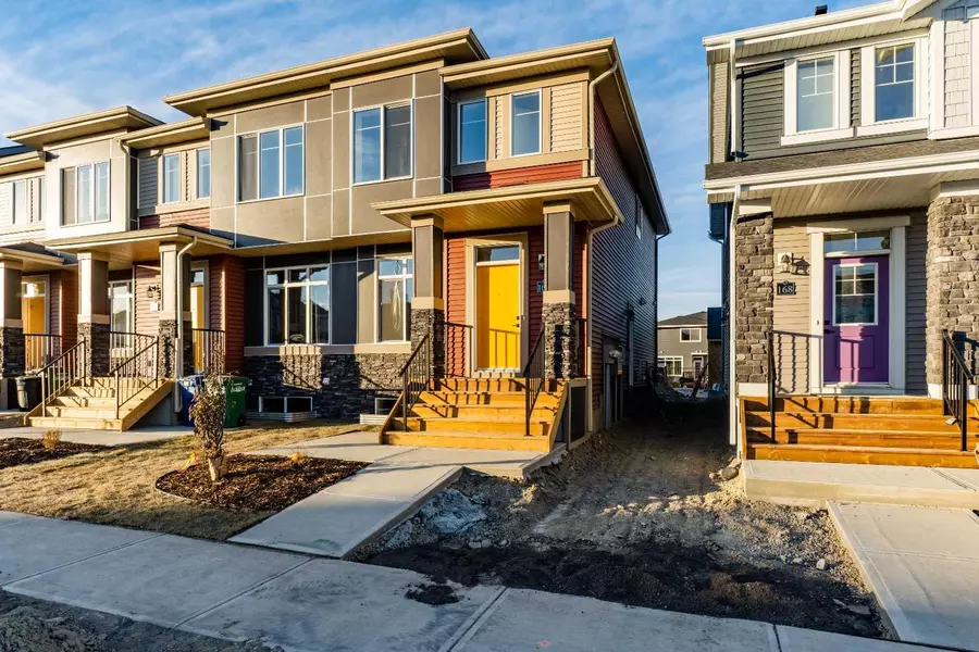 164 Cobblestone Gate SW, Airdrie, AB T4B 5J9