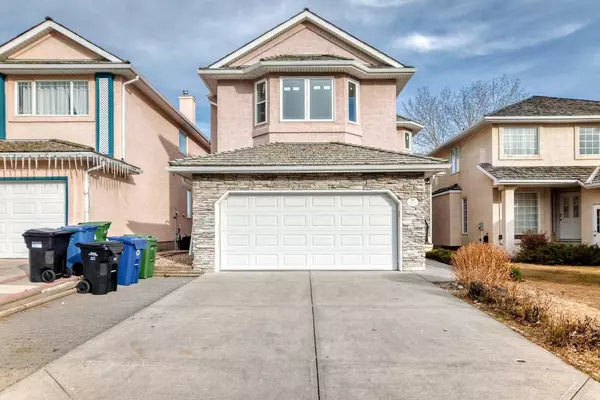 50 Hampstead TER NW, Calgary, AB T3A 5Y5