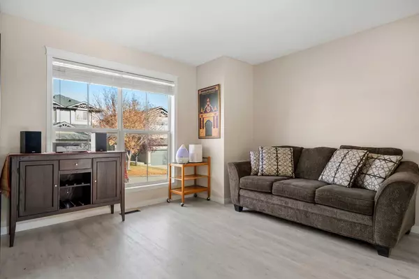 Calgary, AB T3L2K4,141 Tuscany Valley GN