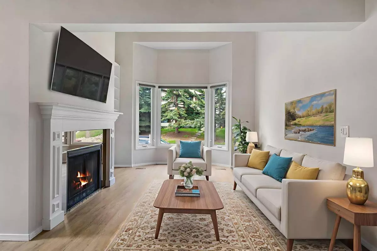 Calgary, AB T3A 2S9,37 Edgeford WAY NW