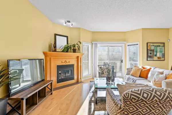 Calgary, AB T3A 6H1,147 Hampstead GN NW
