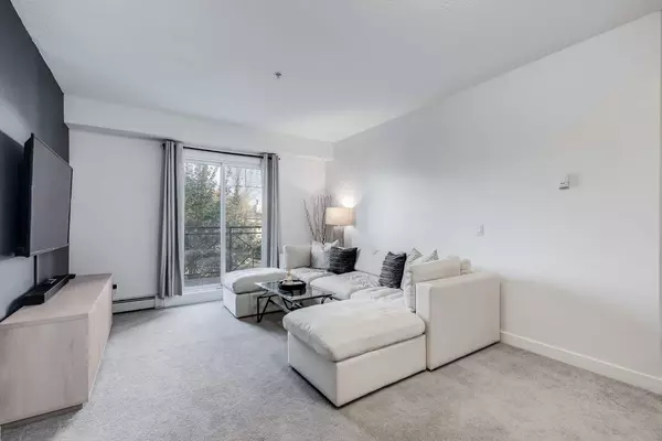 Calgary, AB T2E 1N9,117 19 AVE NE #204