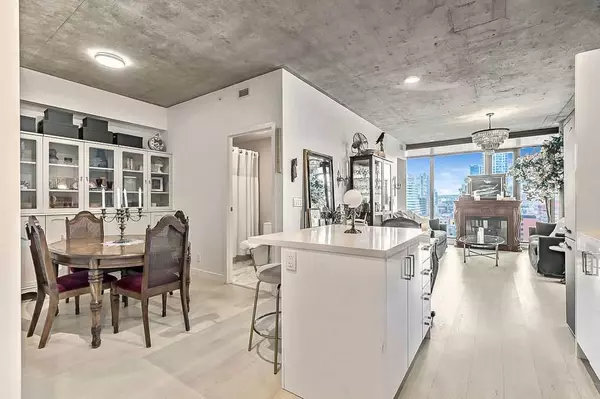 Calgary, AB T2R1B4,1010 6 ST SW #903