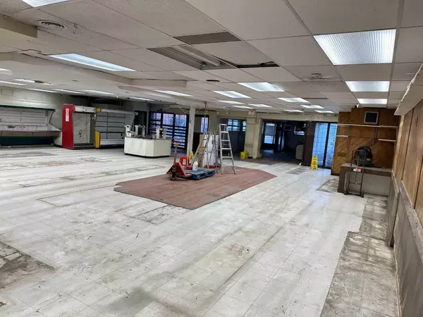 Calgary, AB T2G 0B7,119 3rd AVE SE