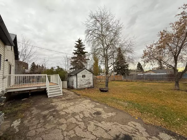 Grande Prairie, AB T8V 0Z2,9323 102 AVE